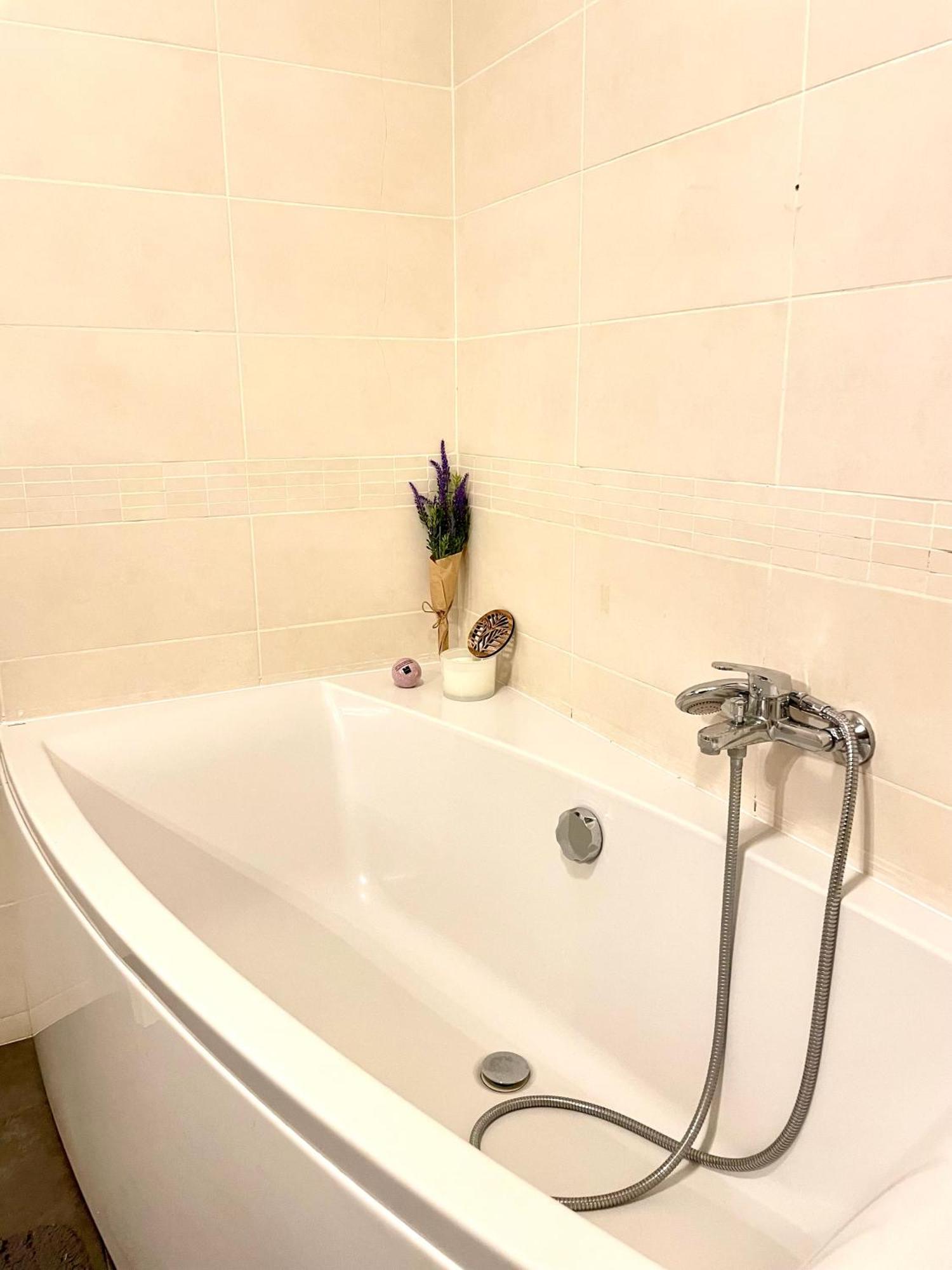 Apartmán Moonlight Charming Shelter - 3Br 180º Balcony View Oradea Exteriér fotografie