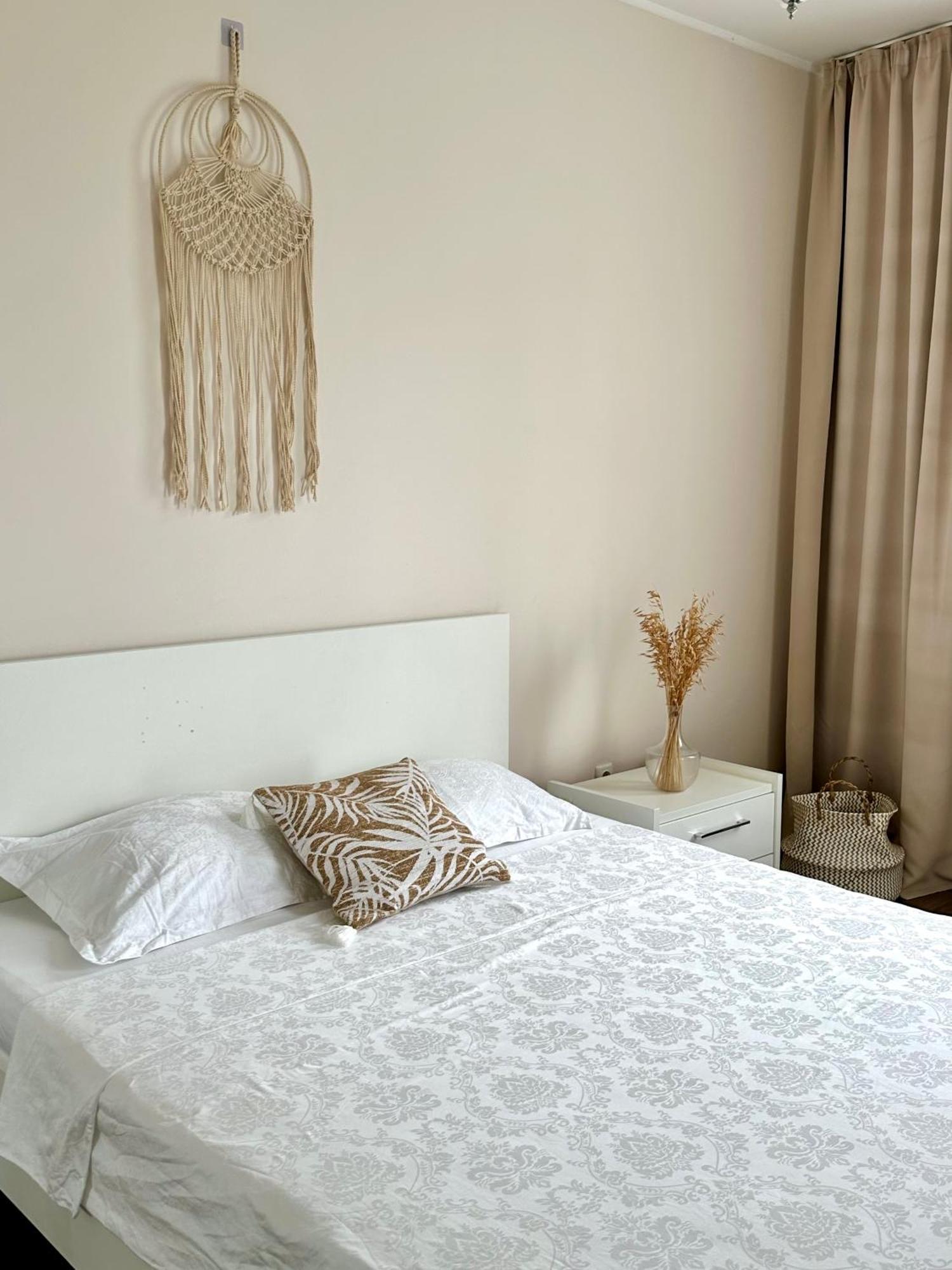 Apartmán Moonlight Charming Shelter - 3Br 180º Balcony View Oradea Exteriér fotografie